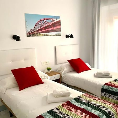 My Home In Triana, Luminoso Y Acogedor Apartamento Sevilla Exterior foto